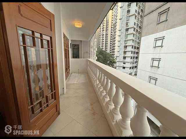 Mid Levels Central - Ivory Court 03