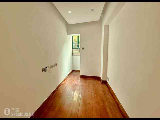 Mid Levels Central - Ivory Court 14