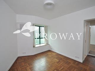 Mid Levels Central - Hillsborough Court 05