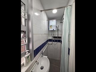 Wan Chai - New Sun House 04