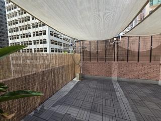 Wan Chai - New Sun House 06