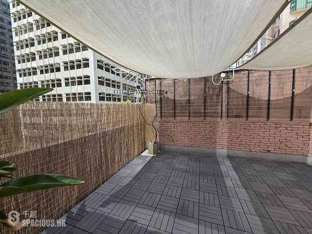 Wan Chai - New Sun House 06