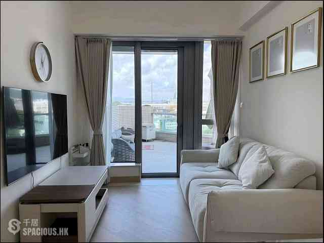 Cheung Sha Wan - Grand Victoria 01