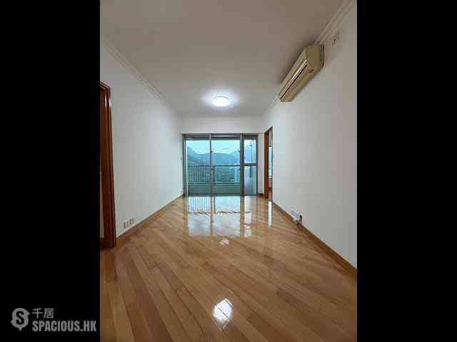 Tung Chung - Coastal Skyline Phase 3 La Rossa Block B (Block 8) 01