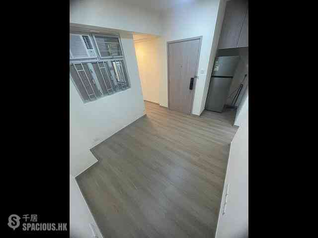 Sheung Wan - Kam Fai House 04