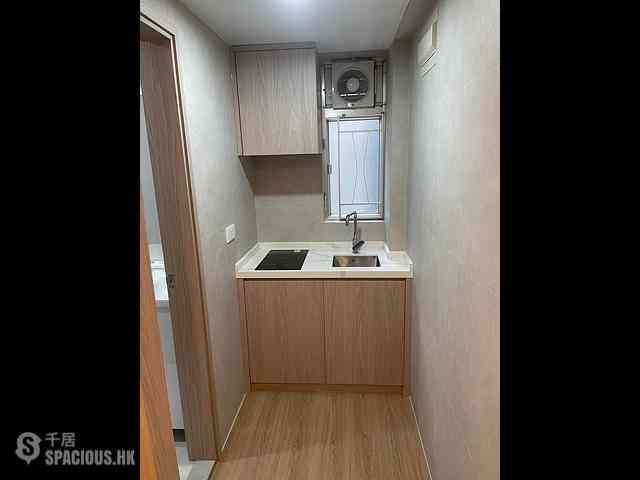 Sheung Wan - Kam Fai House 08