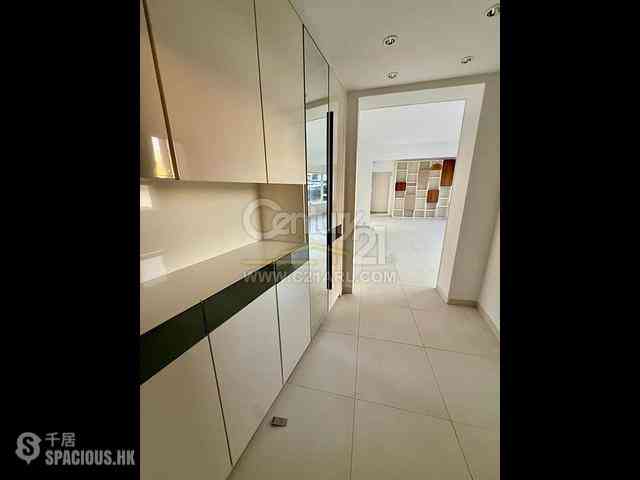 Repulse Bay - Ruby Court Tower 1 07