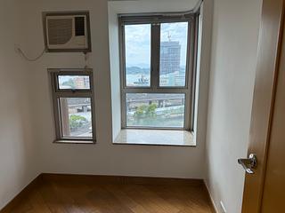 Tai Kok Tsui - Harbour Green Tower 3 07