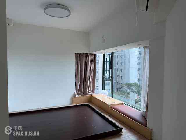 Tai Kok Tsui - Park Avenue Phase 1 Block 10 08
