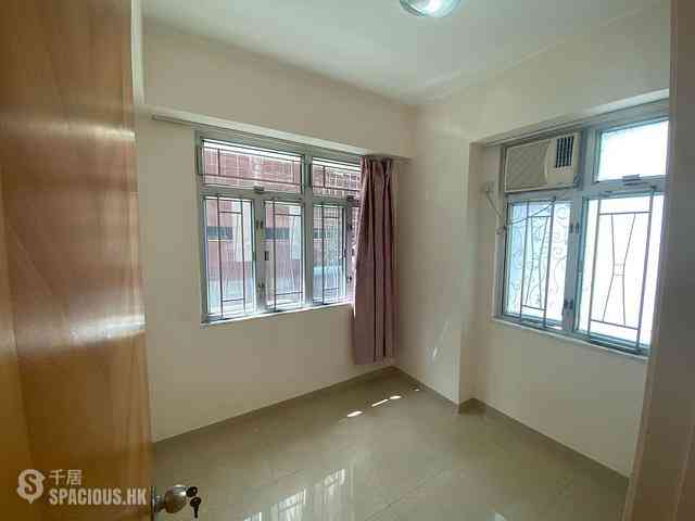 Shek Tong Tsui - Belcher Court Block A 04