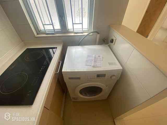 Shek Tong Tsui - Belcher Court Block A 09
