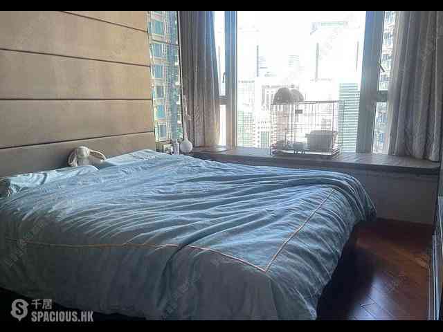Wan Chai - The Avenue Phase 2 05