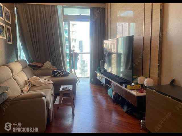 Wan Chai - The Avenue Phase 2 07