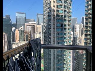 Wan Chai - The Avenue Phase 2 08
