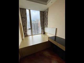 Tai Kok Tsui - The Hermitage Block 2 07