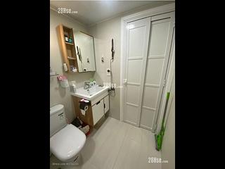 Kennedy Town - University Heights Block 2 05