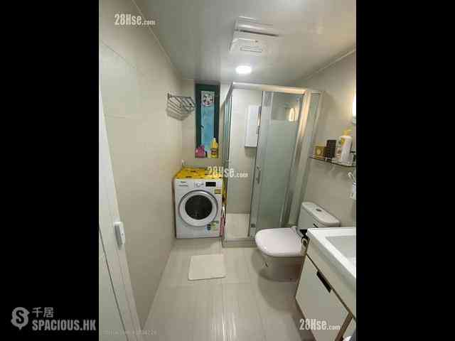 Kennedy Town - University Heights Block 2 08