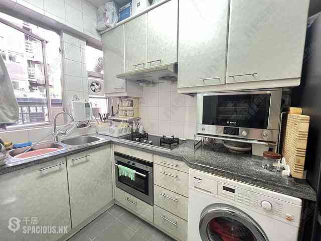 Sai Ying Pun - Hing Hon Building 03