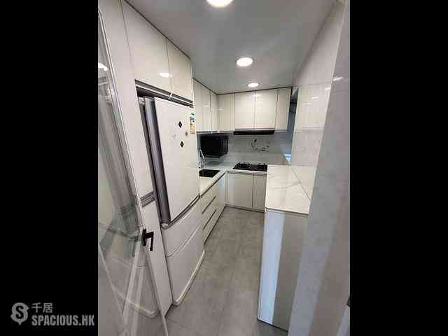 Ap Lei Chau - South Horizons Phase 4 The Oasis Wai King Court (Block 30) 07