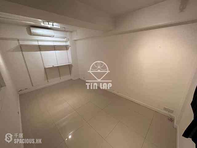 Sheung Wan - 15-17, Mercer Street 08