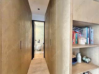 Mid Levels Central - On Fung Building 10