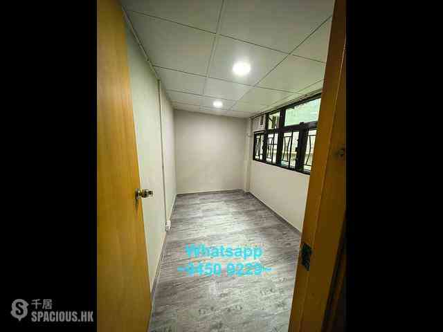 Sheung Wan - 14, Queen's Road West 04