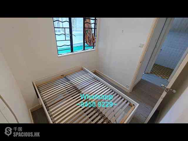 Sai Ying Pun - Hang Fuk Mansion 06