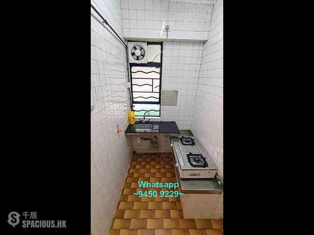 Sai Ying Pun - Hang Fuk Mansion 09