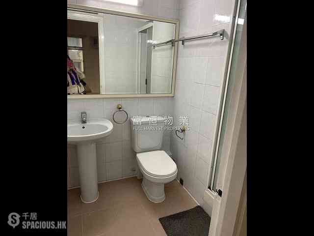 Mid Levels Central - Jing Tai Garden Mansion 04
