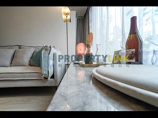 Mid Levels Central - Peach Blossom 04