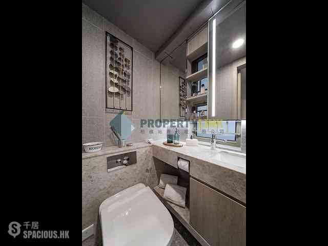 Mid Levels Central - Peach Blossom 10