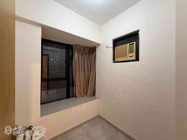 Wan Chai - 112, Johnston Road 04