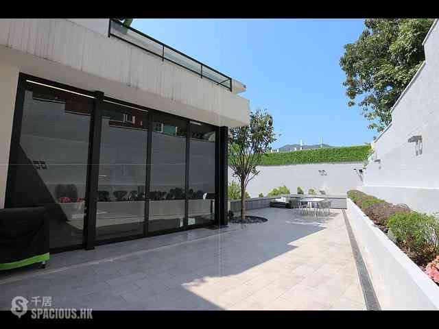 Tai Po - Hong Lok Yuen 13