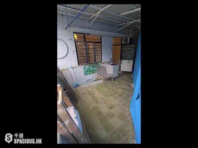 Sai Ying Pun - Hang Fuk Mansion 04