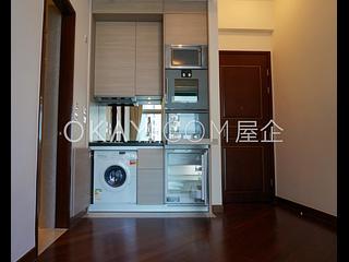 Wan Chai - The Avenue Phase 2 04