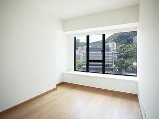 Happy Valley - The Aster (Resiglow) 07