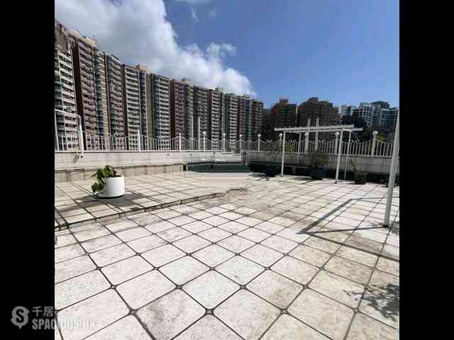 Pok Fu Lam - Baguio Villa Block 31 01
