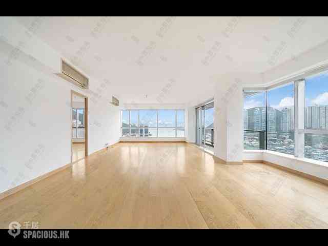 Wong Chuk Hang - Marinella Block 1 03