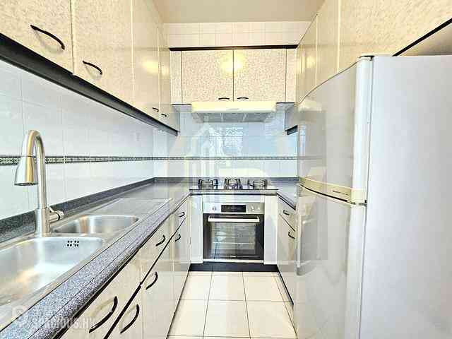 Mid Levels Central - Hillsborough Court 04