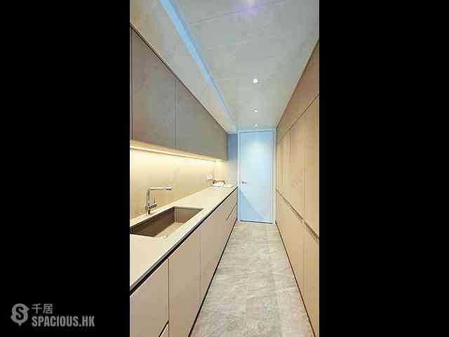 Wong Chuk Hang - Marinella Block 1 04