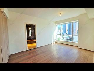 Wong Chuk Hang - Marinella Block 1 08