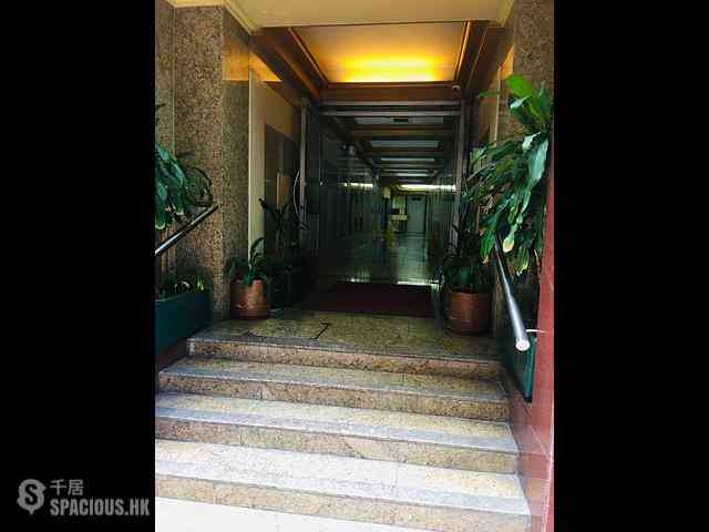 Sheung Wan - Nam Pak Hong Building 04
