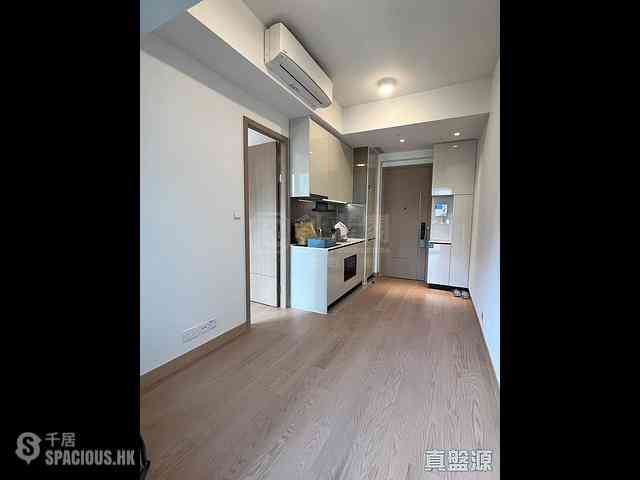 Lohas Park - Lohas Park Phase 12A Seasons Place Tower 3A 01
