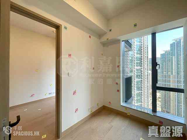 Lohas Park - Lohas Park Phase 12A Seasons Place Tower 3A 02