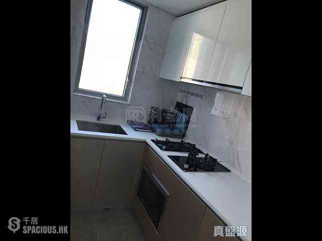 Tseung Kwan O - Savannah Block 3A 03