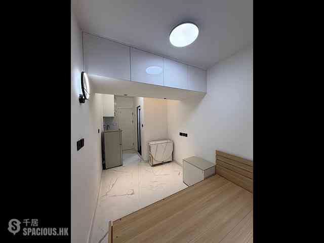 Mong Kok - Lee Hing Building 11