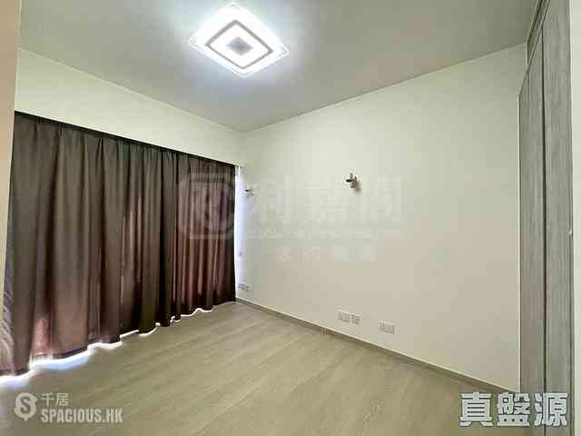 Tseung Kwan O - The Papillons Block 1 04