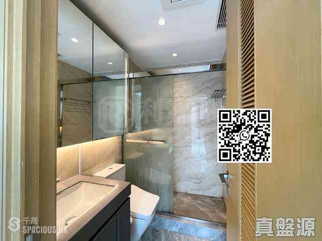 Tseung Kwan O - Twin Peaks Block 1 06