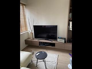 Tseung Kwan O - Bauhinia Garden Block 8 04