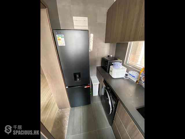 Tseung Kwan O - Bauhinia Garden Block 8 07